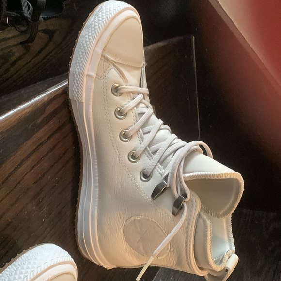 Women’s Converse Shoes - Picture 6 of 10